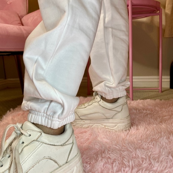 NWT Bobbie White Pocket Drawstring Joggers - Picture 8 of 14